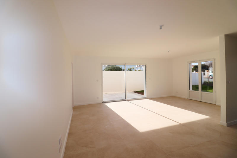 Maison - 99 m² - 4 pièces