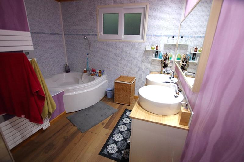 Villa - 205 m² - 8 pièces