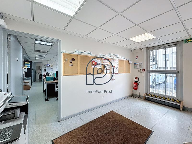 Local d'activités - 265 m²