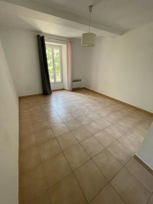 Maison de village - 80 m² - 4 pièces