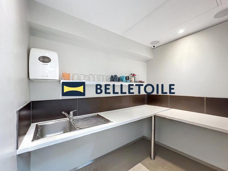 Local commercial - 472 m²