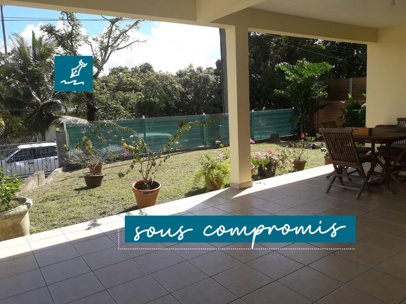 Maison - 90 m² - 3 pièces