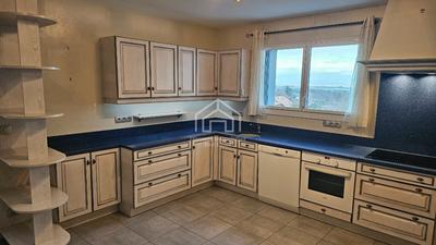 Appartement - 104 m² - 4 pièces