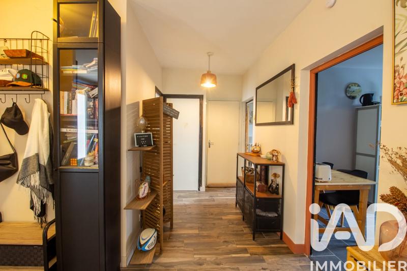 Maison - 93 m² - 4 pièces