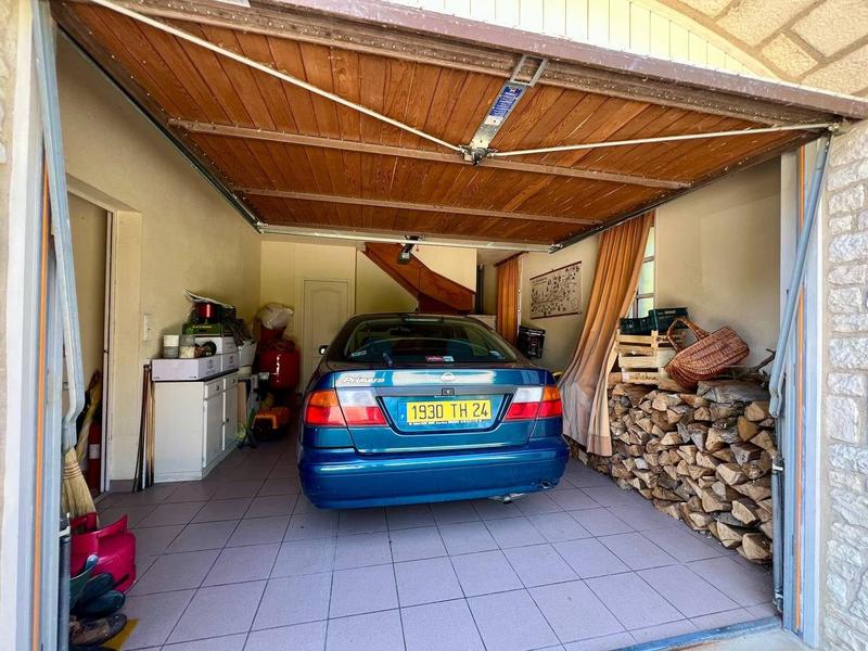 Maison traditionnelle - 308 m² - 10 pièces