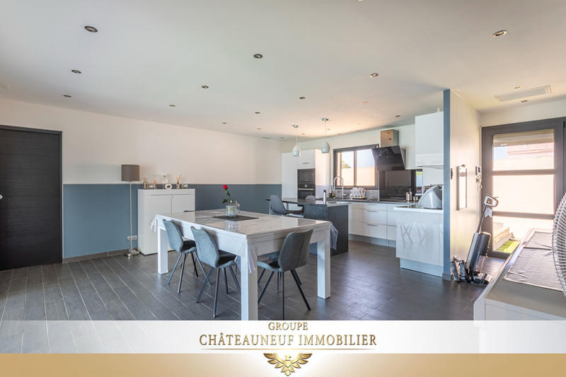 Maison - 150 m² - 4 pièces