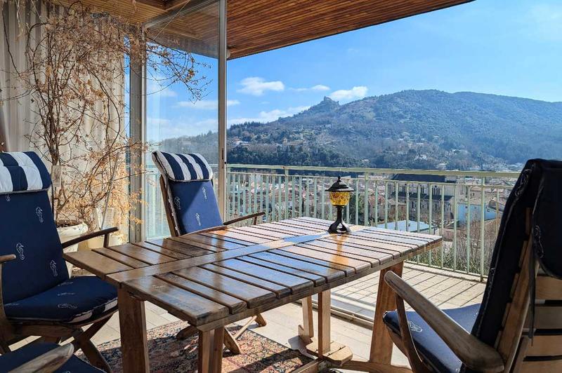 Maison d'architecte - 310 m² - 11 pièces