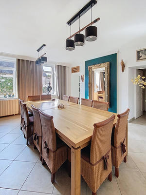 Maison - 164 m² - 8 pièces