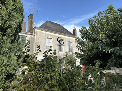 Maison - 246 m² - 8 pièces
