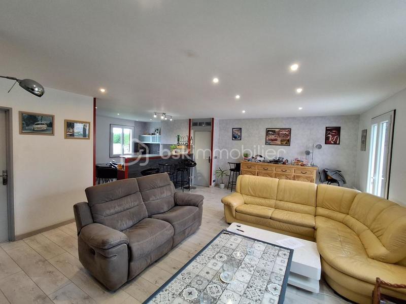 Maison traditionnelle - 105 m² - 4 pièces