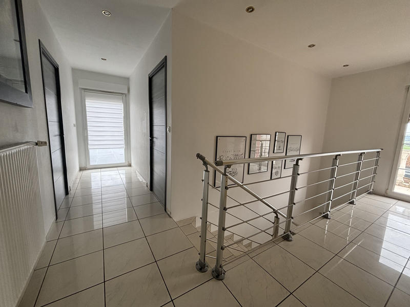 Maison - 182 m² - 7 pièces