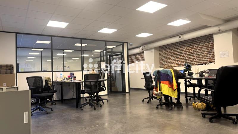 Bureau - 636 m² - 10 pièces