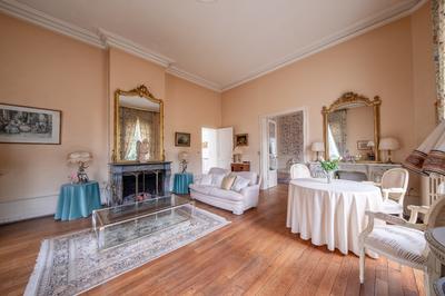 Maison de maîtres - 513 m² - 18 pièces