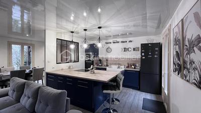 Maison - 99 m² - 4 pièces