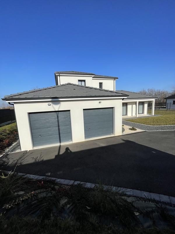 Maison - 143 m² - 7 pièces