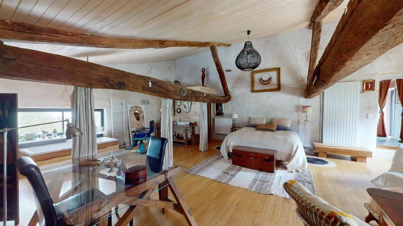 Maison - 323 m² - 10 pièces