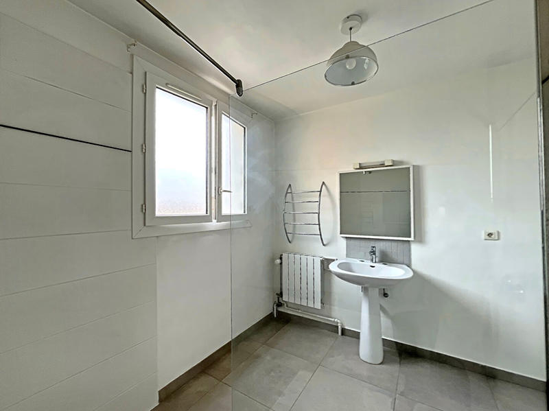 Appartement - 70 m² - 2 pièces