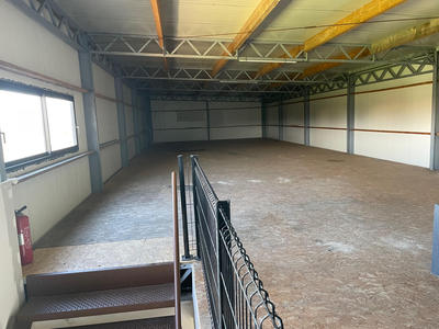 Local commercial - 145 m²