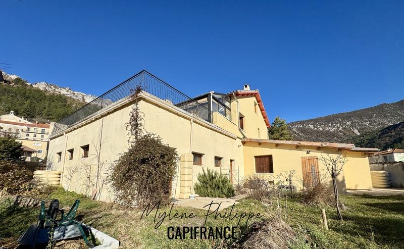 Appartement - 151 m² - 5 pièces