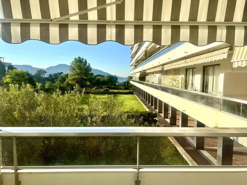 Appartement - 140 m² - 4 pièces