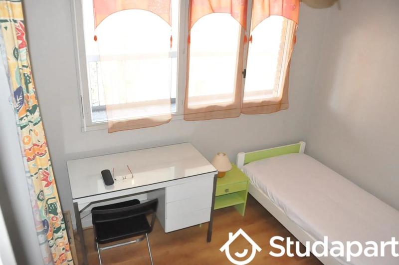 Chambre - 10 m² - 1 pièce