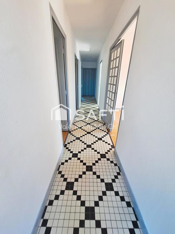 Maison - 159 m² - 8 pièces