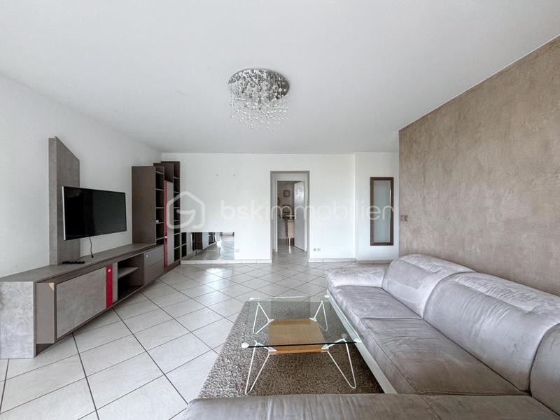 Appartement - 80 m² - 3 pièces