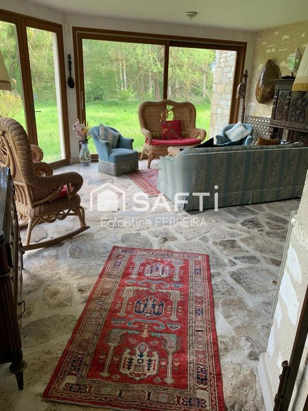 Propriété - 451 m² - 12 pièces