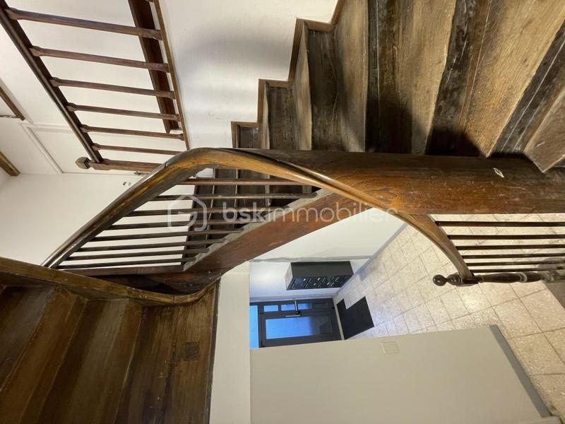 Appartement - 67 m² - 1 pièce