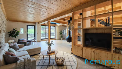 Maison - 255 m² - 5 pièces