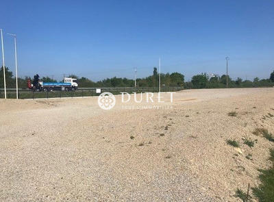 Terrain commercial - 3 315 m²