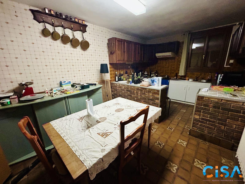 Maison - 190 m² - 7 pièces