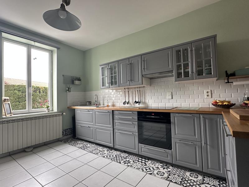 Maison - 301 m² - 11 pièces