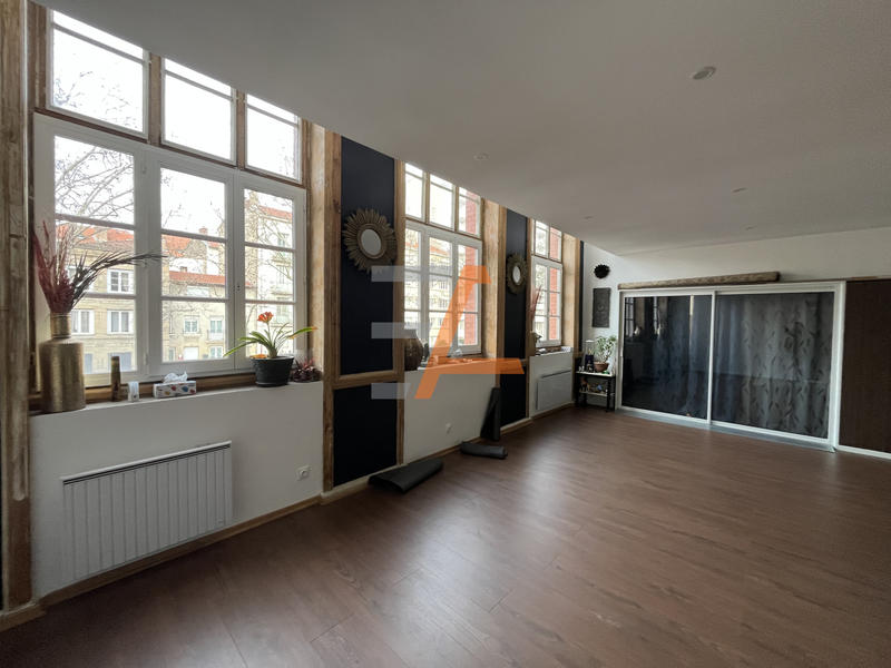 Appartement - 150 m² - 5 pièces