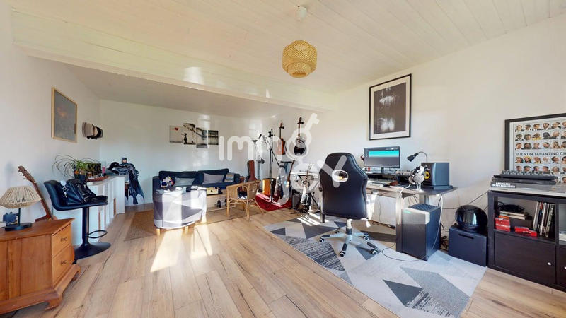 Maison - 185 m² - 7 pièces