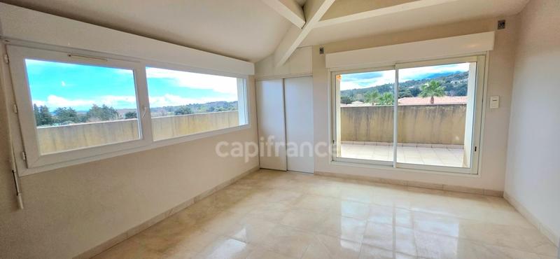 Appartement - 150 m² - 5 pièces