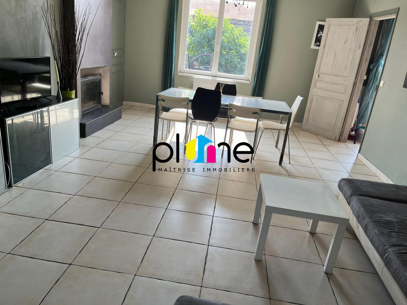 Maison - 200 m² - 7 pièces