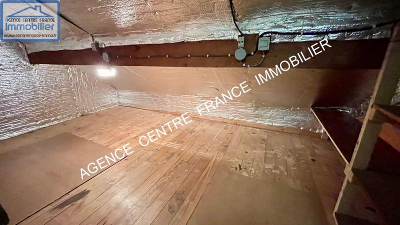 Maison - 99 m² - 5 pièces