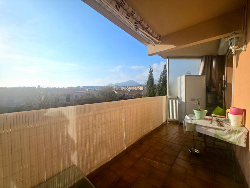 Appartement - 60 m² - 2 pièces