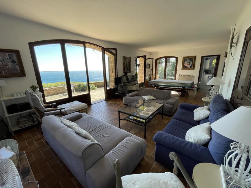 Villa - 220 m² - 8 pièces