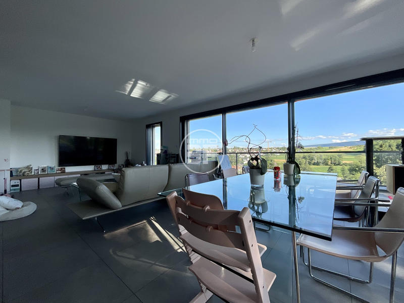 Appartement - 149 m² - 6 pièces