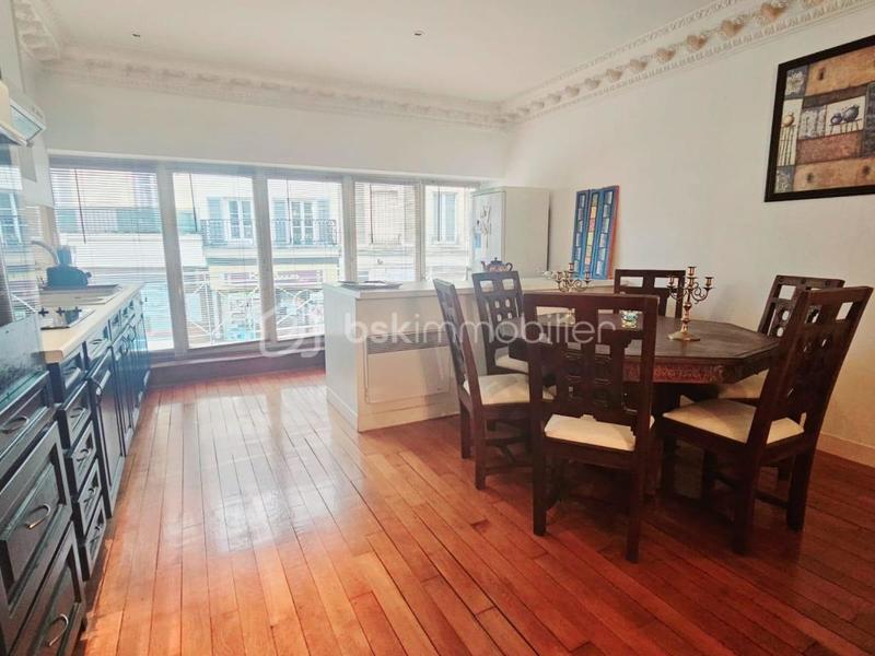 Appartement - 89 m² - 4 pièces