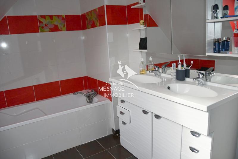 Maison - 110 m² - 6 pièces