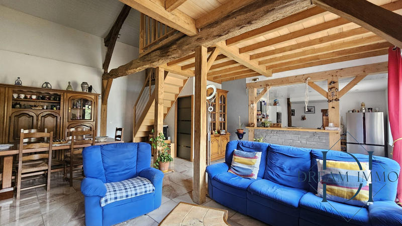 Maison - 291 m² - 10 pièces