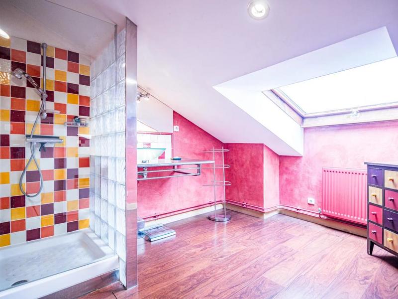 Appartement - 218 m² - 6 pièces