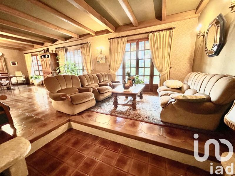 Maison - 185 m² - 5 pièces