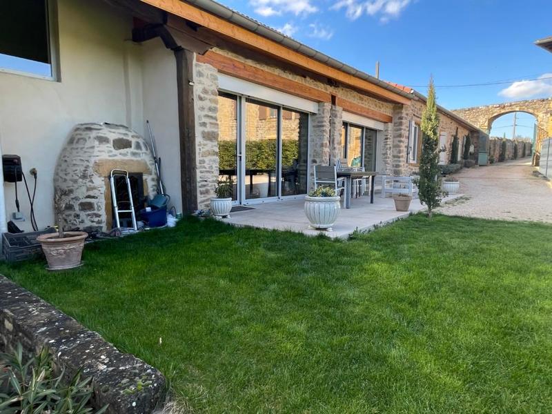 Propriété - 145 m² - 5 pièces