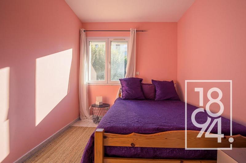 Maison - 211 m² - 10 pièces