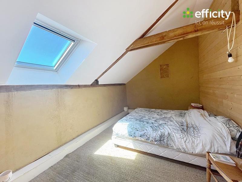 Maison - 95 m² - 4 pièces