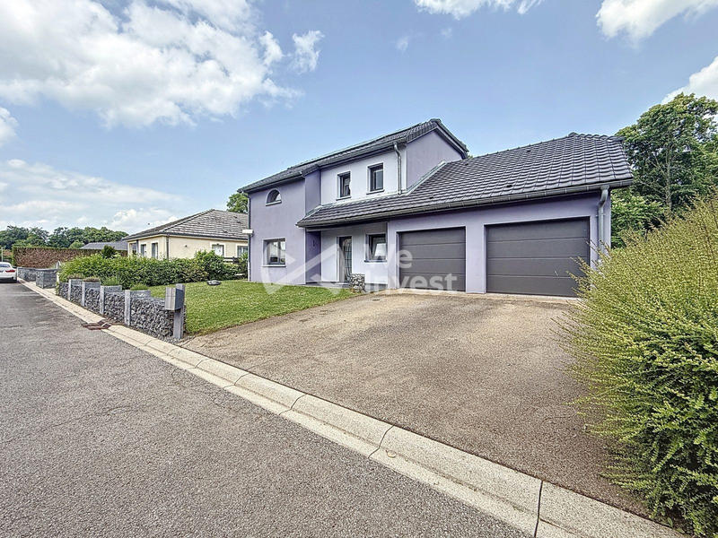 Maison - 153 m² - 10 pièces